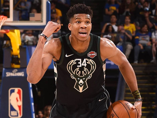 通过让球迷 通过让球迷