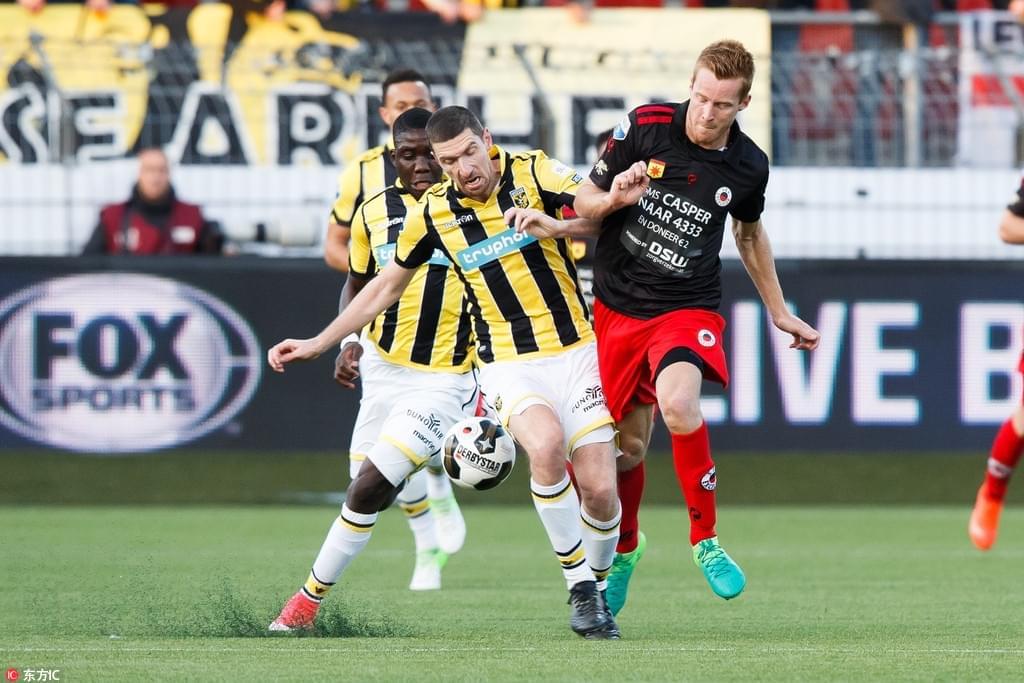 依靠了他在 依靠了他在