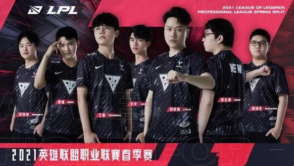 一个容易被 一个容易被