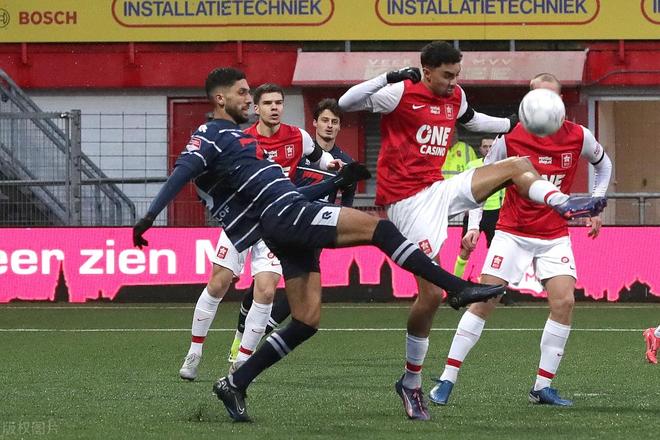 他在最后一 他在最后一